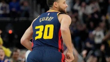 开云app官网下载二维码-库里千数三分达成便夺冠 勇士已有支撑定律的资本